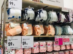 -优衣库(珠海华发商都店)