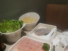 -海底捞火锅鲜切牛肉主题店(长寿路店)