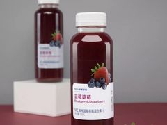 蓝莓草莓-瑞幸咖啡(三诺智慧大厦店)