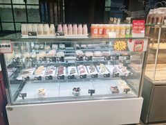 面包甜点陈列柜-老鼎丰(靖宇街总店)