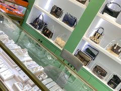 -海星奢选二手奢侈品手表包包鉴定回收寄卖(墨玉南路店)