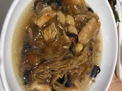 -轻蔬不用等·素食(江苏路店)
