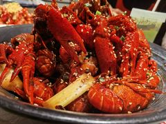 -肥肥虾庄·金牌油焖大虾(汉街SKP店)