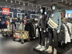 -探路者工厂店(宏福科技园店)
