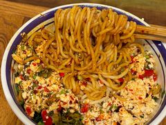 -云阿蛮云南生烫牛肉米线(奉贤路店)