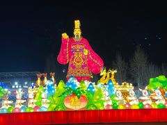 -淄博花灯齐彩城