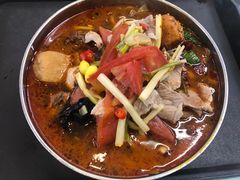 -红鼻子桂林米粉(金唐新光界店)