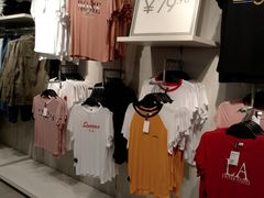 -H&M(天一广场店)