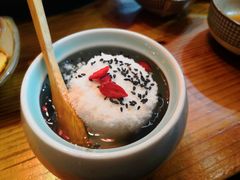 糕粑稀饭-野山舂·贵州现舂酸汤火锅(鸿通城店)