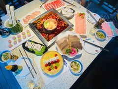 -二荆条·蜀鲜汇城市森林火锅