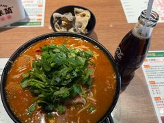 -肥汁米蘭香港米线(定西路店)