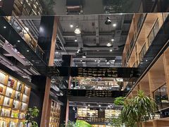-半山书局(新世纪商城店)