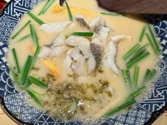 -荣家黄鱼面(前滩太古里店)