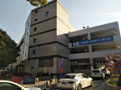 -百联南方购物中心·停车场