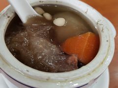 雪梨雪耳炖猪展汤-煲煲掂风味煲仔饭餐厅(西区店)