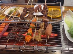 -哈尔滨小酒馆·鲜肉现穿自助烧烤(康新花园店)