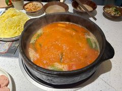 -贵府酸汤牛肉火锅·贵州老字号(飞山街店)