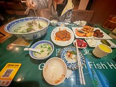 -南京金牛湖巨碗鱼头