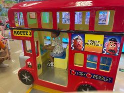 -莫莉幻想儿童乐园(三河燕郊永旺店)