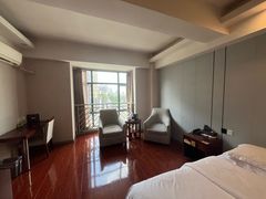 -如家旗下-成都蜀汉东路一品天下地铁站睿柏·云酒店