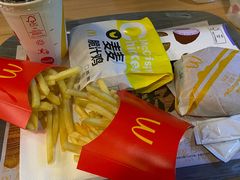 -麦当劳(中二横路店)