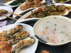 -覃记海鲜美食餐厅