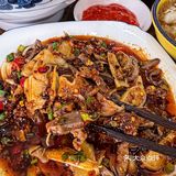 辣哭我[笑哭]重庆坠辣的鬼椒鸡🐔确实有点费饭🔥