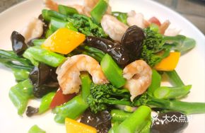 Sautéed Baby Broccoli with Shrimp