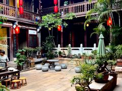 -香满楼.建水老宅院
