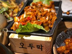 辣椒酱炒五花肉-冰川延边料理·炭烤串(原小木屋店)