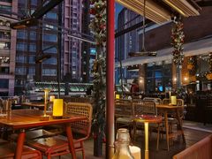 -埠口精酿夜景餐酒吧· BREWPORT BISTRO(长嘉汇重庆之眼店)
