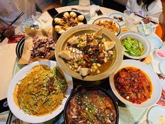 -小胡同炒鸡(胜利路店)