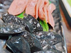 秘制香肠-·缸桶屋·韩式牛肋条自助烤肉(西湖D11店)
