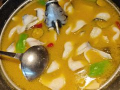 老坛酸菜鱼-卞氏菜根香 . 川菜(青羊万达店)