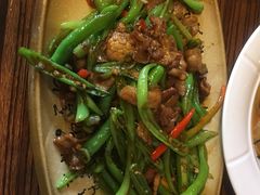 -靠山屯东北农家菜(八龙桥雅苑店)