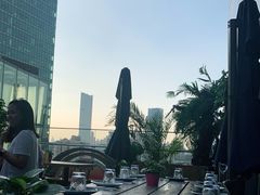 -THE CUT Rooftop顶楼牛排餐吧(环贸iapm店)
