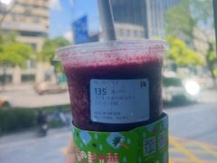 -瑞幸咖啡(纽宾凯酒店新华路店)