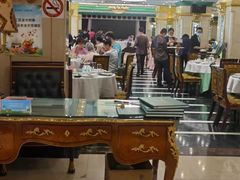 -王朝大酒店徐汇店-地面停车场