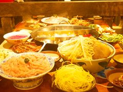 -周小明火锅(黑金冠社区店)