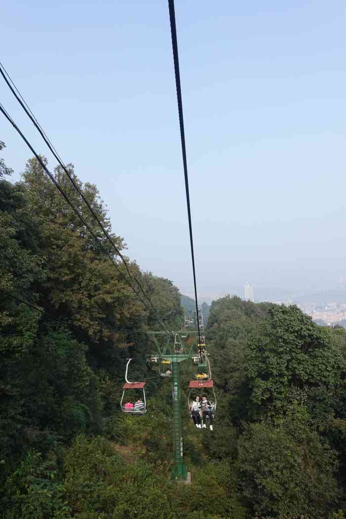 岳麓山观光索道售票处-"不用门票,真是绝对良心了[偷笑][偷笑].