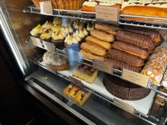chocolate&nbsp;cream&nbsp;eclair-Fergbaker(皇后镇店)