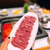 不惜几小时排队也要吃。漫长的等候，服务员真心很热情
