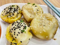 -小杨生煎(金山百联购物中心3楼店)