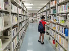 -南山图书馆(常兴路店)