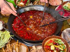 -黄潇洒老火锅(九眼桥宏济巷店)