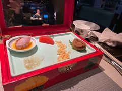 -江上荟·创意中国菜(绿地缤纷城店)