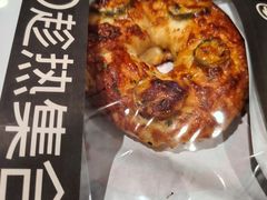 -HOT CRUSH趁热集合·现烤面包(上海环球港店)