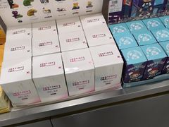 -泡泡玛特POPMART(上海环球港店)