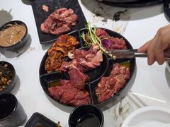 -啊美丽炭火烤肉(滑翔一店)