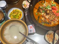 -富正毅三下锅·湘西韵味(天门山索道店)